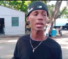 Joven denuncia fue despojado de su motor a punta de pistola en Santiago