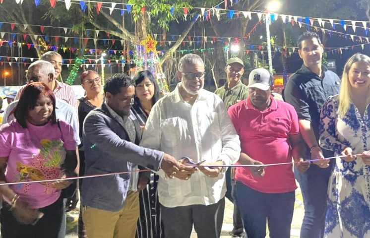 Desarrollo de la Comunidad entrega parque remozado en Cancino, SDE