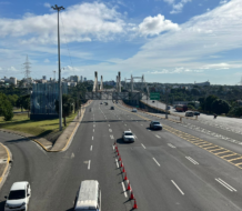 Pocos peatones y tránsito vehicular en SD después de festividades navideñas