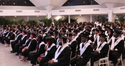 Universidad INCE gradúa a 152 nuevos profesionales en su 50 aniversario