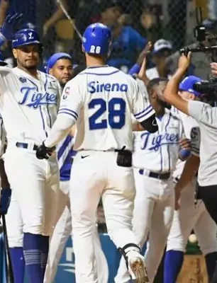 Licey podría ser demandado si no asiste a serie de Titanes en Puerto Rico 
