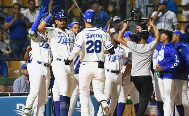 Licey podría ser demandado si no asiste a serie de Titanes en Puerto Rico 