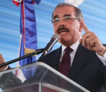 Medina manda a peledeístas a asumir su rol como tal