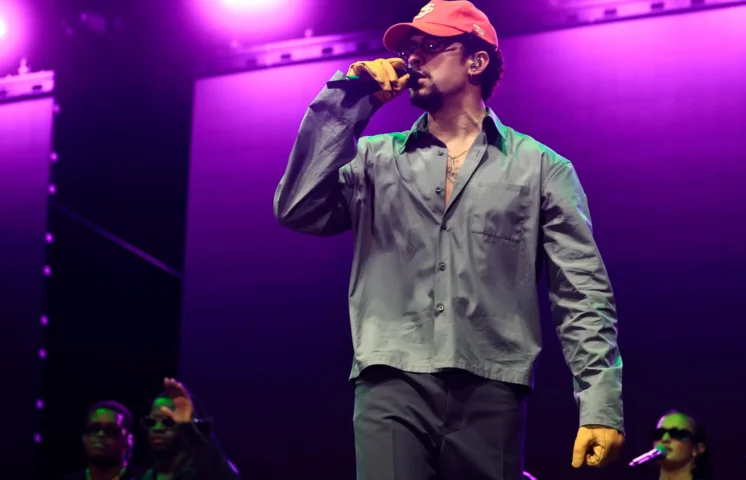 Bad Bunny anuncia el lanzamiento de su octavo álbum: DeBÍ TiRAR MáS FOToS