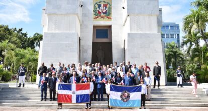 Instituto Duartiano celebró hoy el 212 aniversario del natalicio del patricio Juan Pablo Duarte