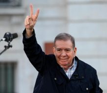 Edmundo deja RD; se desconoce donde viajará
