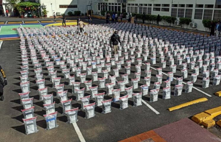 Autoridades realizan operativos tras decomiso de cocaína en Puerto Caucedo