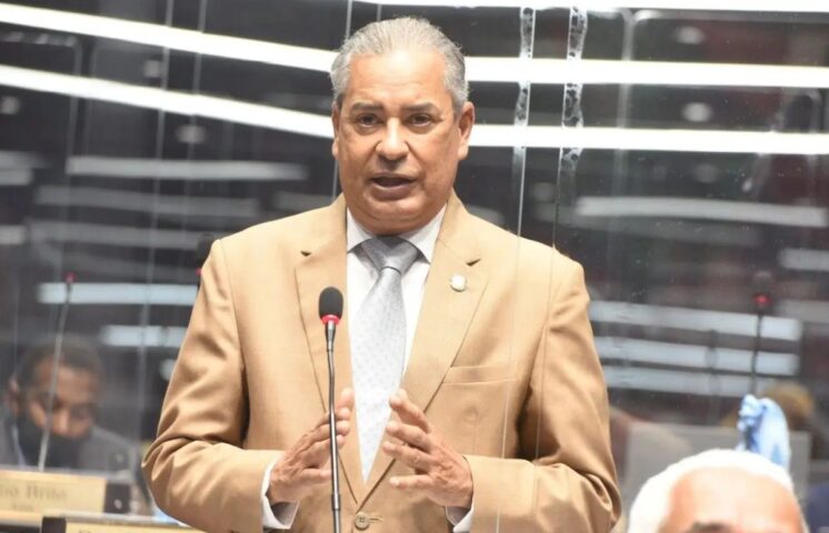 Rafael Antonio Abel Lora renuncia al PLD