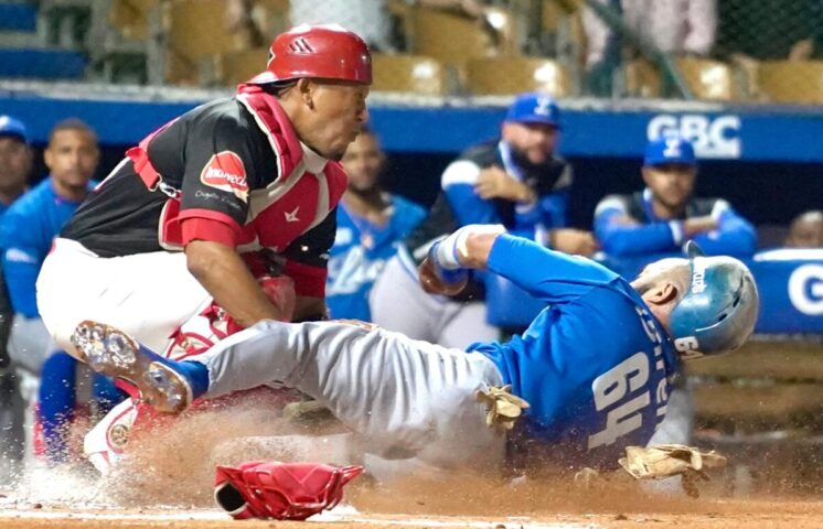Final igualada 2-2 tras victoria de Licey