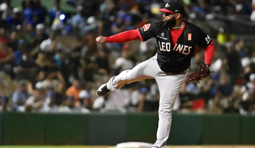 Escogido gana el tercer partido de la Serie Final