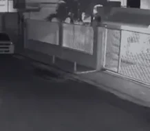 Circula video de dos niñas desesperadas tras doble homicidio en La Vega