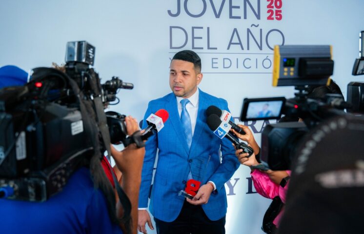 Ministro de la Juventud reconocido en la XIII Edición del Premio Joven del Año