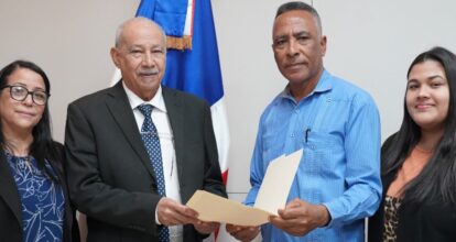 Minerd: estudiantes y padres evaluarán a los maestros este año