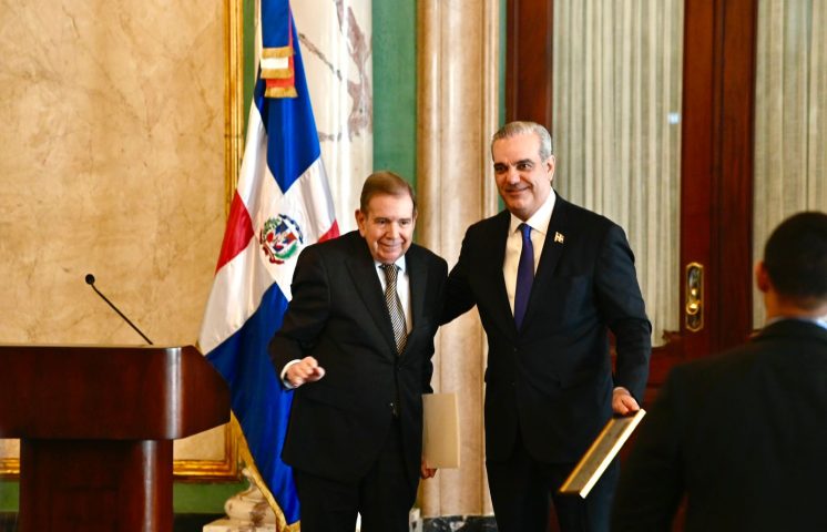 Presidente Abinader insta a la democracia en Venezuela