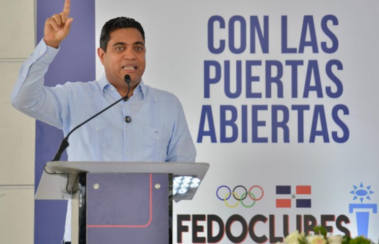 Ministro de Deportes anuncia inversión de 2 mil millones en obras deportivas en el 2025