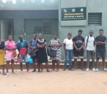 Detienen jeepeta con 19 haitianos ilegales en Montecristi; chofer emprende la huida