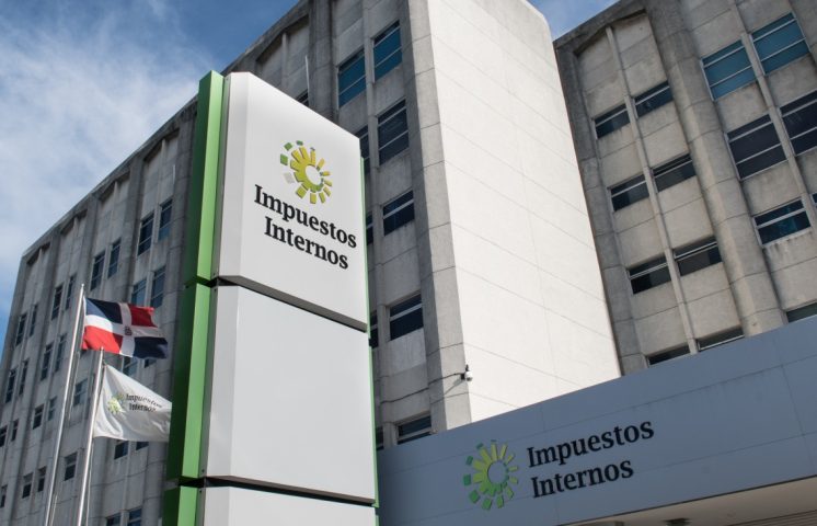 A cuatro días del cierre; 26% de los vehículos aún no renueva el marbete