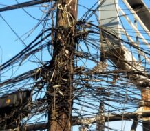Edeeste aclara que cables denunciados en Gascue no corresponden a su red eléctrica