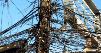 Edeeste aclara que cables denunciados en Gascue no corresponden a su red eléctrica