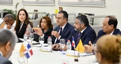 JCE presenta a Sociedad de Diarios proyecto de nueva Cédula de Identidad