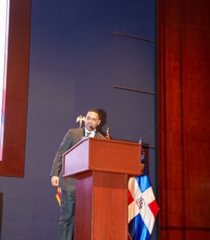 Santiago Matías resalta el poder de la tecnología