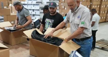Inabie garantiza útiles y uniformes anticipados hasta 2027