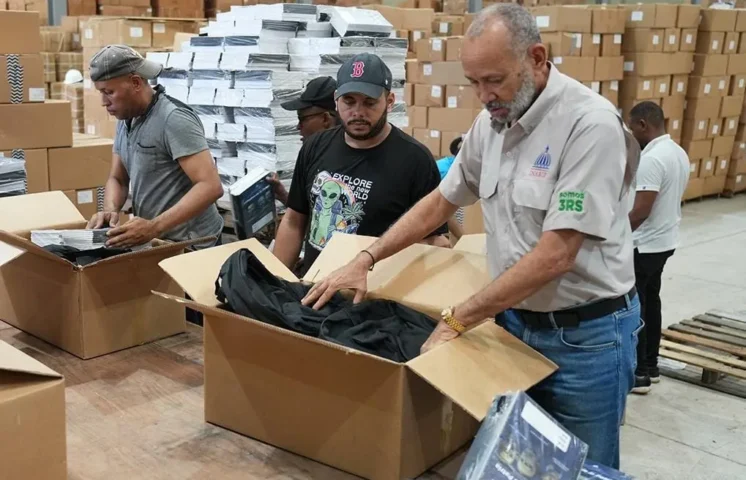 Inabie garantiza útiles y uniformes anticipados hasta 2027