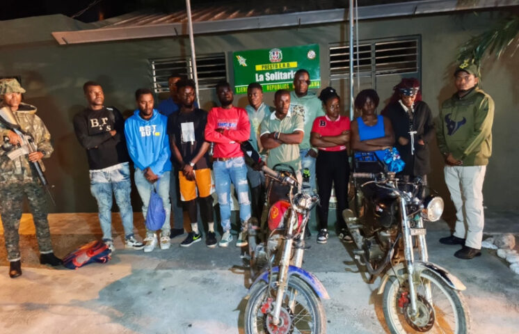 Detienen 110 haitianos que intentaban ingresar al país de manera ilegal