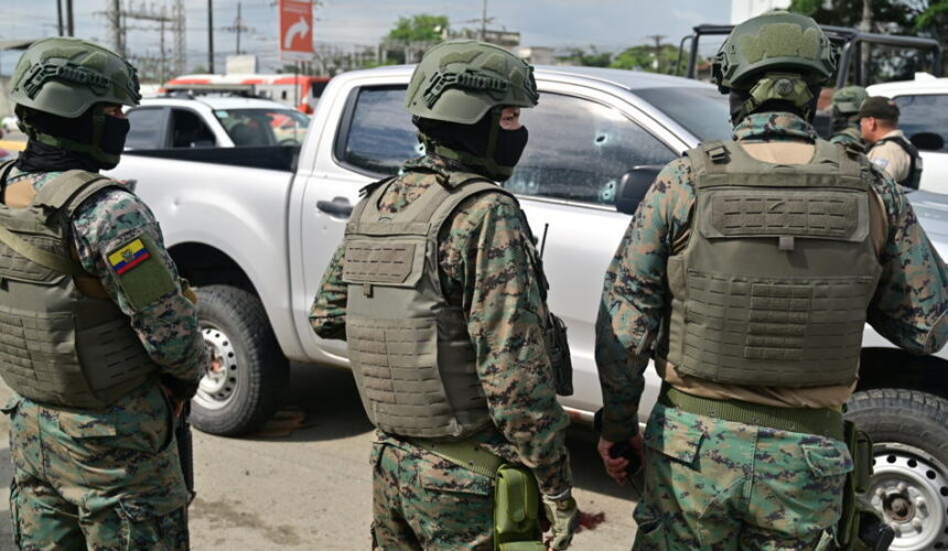 Asesinan a tiros a coronel de las Fuerzas Armadas de Ecuador