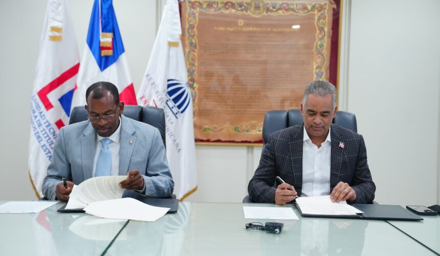 Gobierno iniciará titulación de terrenos en Maimón
