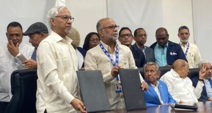 Minerd y ADP pactan acuerdo para Evaluación del Desempeño Docente 2025