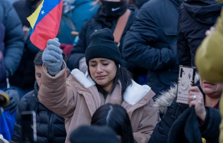 Migrantes venezolanos en EE.UU. se sienten traicionados por Trump tras la eliminación del TPS