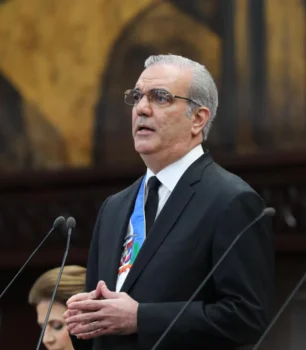 Abinader impulsa la transformación deportiva de cara a los Juegos Centroamericanos y del Caribe 2026