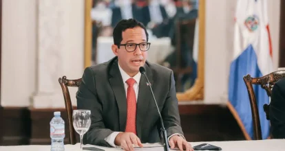 Ministro de Administración Pública encabeza misión que representa al país en la Cumbre Mundial de Gobiernos