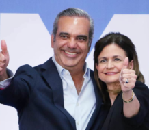 Abinader y Raquel Peña viajarán a San Juan y Monte Plata para entregar varias obras este domingo