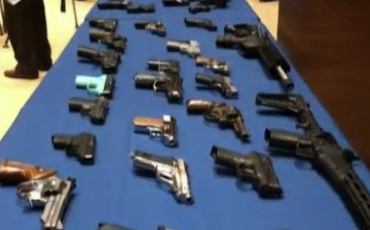 EE.UU. acusa a 22 pandilleros de los 'Trinitarios' por seis asesinatos en Massachusetts