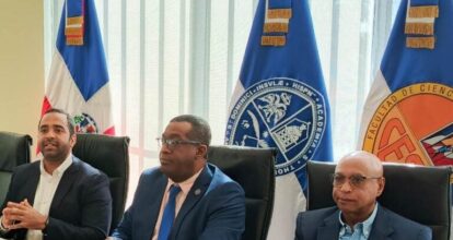 FCES de la UASD y la Fundación Juan Bosch presentan estudio de los salarios en RD