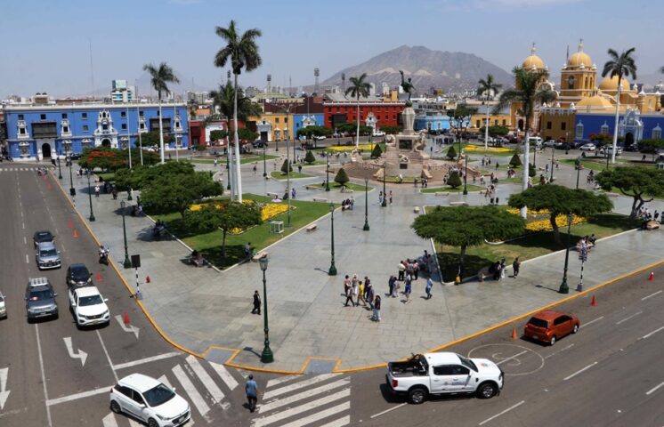 La caída del techo en un centro comercial en Perú deja al menos 3 fallecidos y 60 heridos