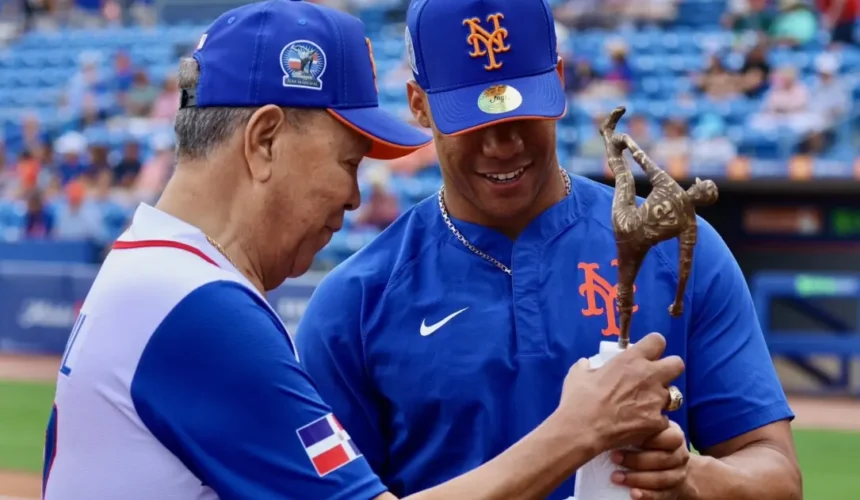 Juan Soto recibe Premio Juan Marichal 2024