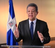 Leonel Fernández  califica de 