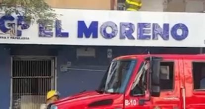Se registra incendio en avenida Duarte con México; hay dos personas afectadas
