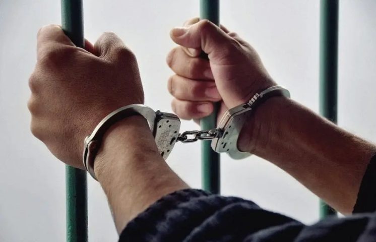 Apresan hombre acusado de ultimar a su abuela en Monte Plata