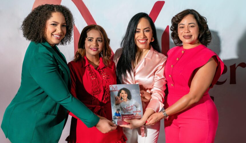 Lanzan primera edición de la revista Mujer Santo Domingo Este