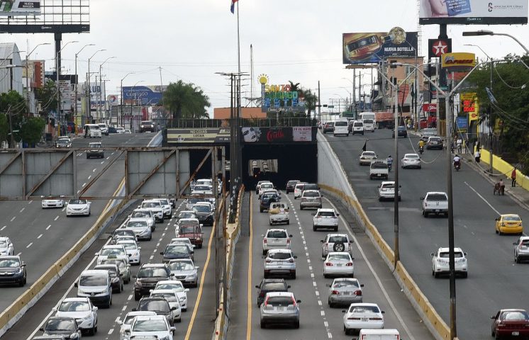 MOPC cerrará al tránsito vehicular pasos a desnivel y puentes del GSD por mantenimiento
