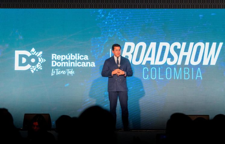 Ministro de Turismo realiza Roadshow en Colombia ante más de 400 turoperadores