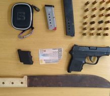Detienen a hombre con arma ilegal en Barahona