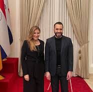 Carolina Mejía participa en reunión con el presidente Nayib Bukele