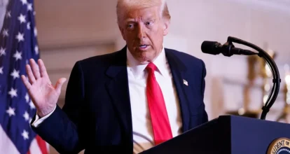 Trump llama «dictador» a Zelenski y le avisa que si no actúa «rápido» su país desaparecerá