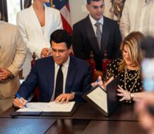 Puerto Rico y RD firman acuerdo para impulsar el turismo multidestino