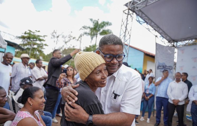 Propeep reafirma compromiso de impulsar políticas que contribuyan a mejorar la calidad de vida de mujeres vulnerables